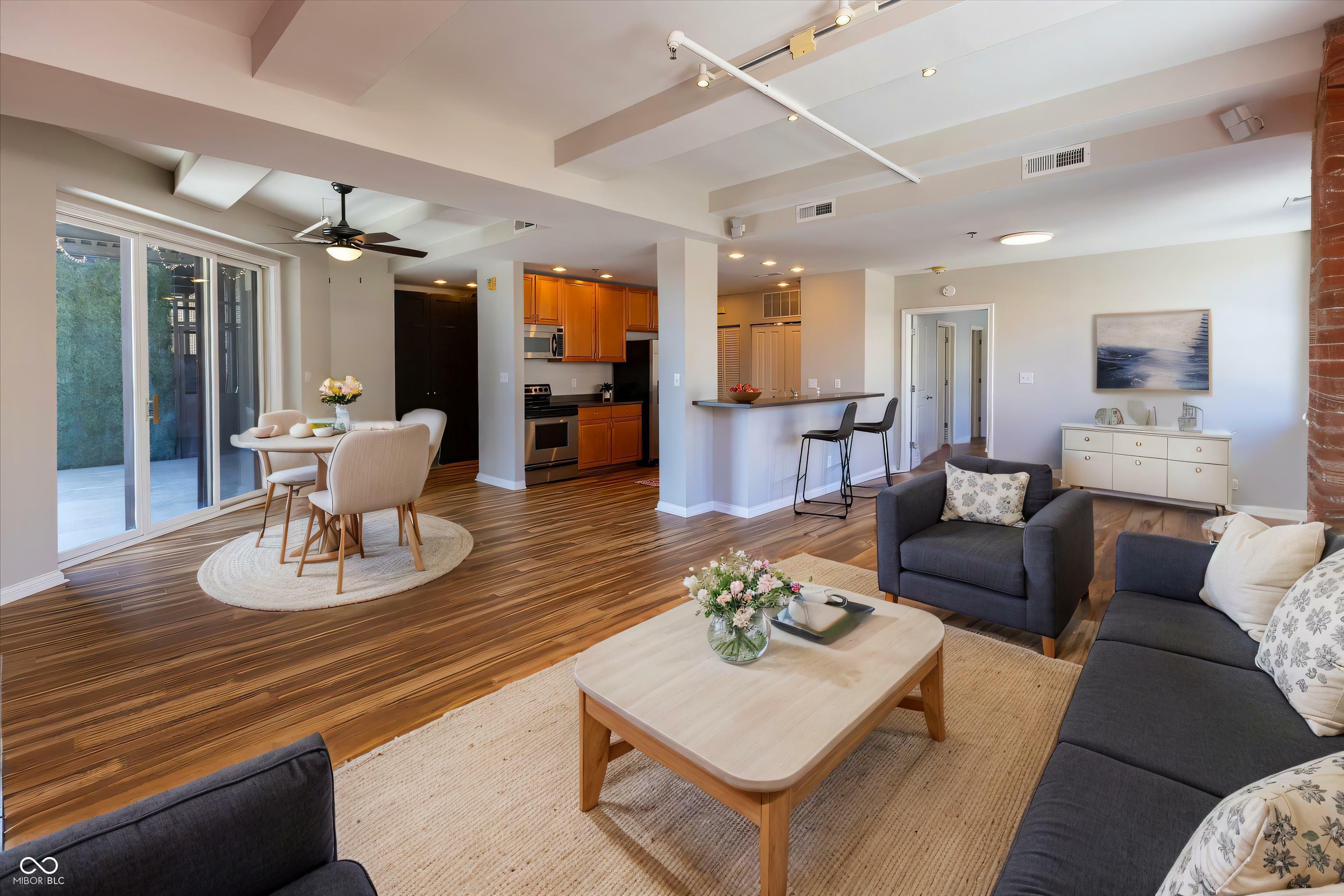 Property Photo: 110 E Washington Street 802 IN 46204