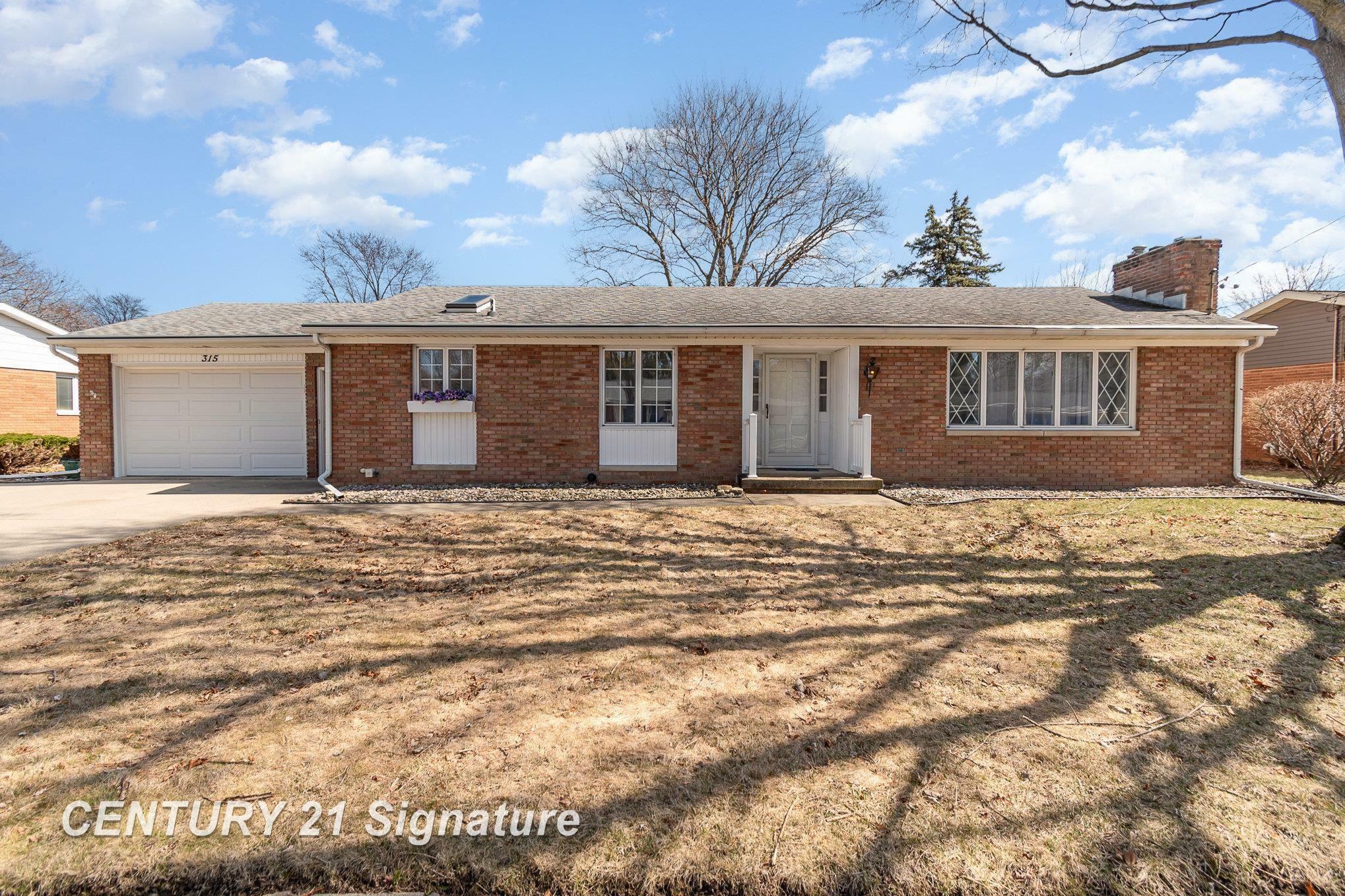 Property Photo: 315 Virginia Drive MI 48732