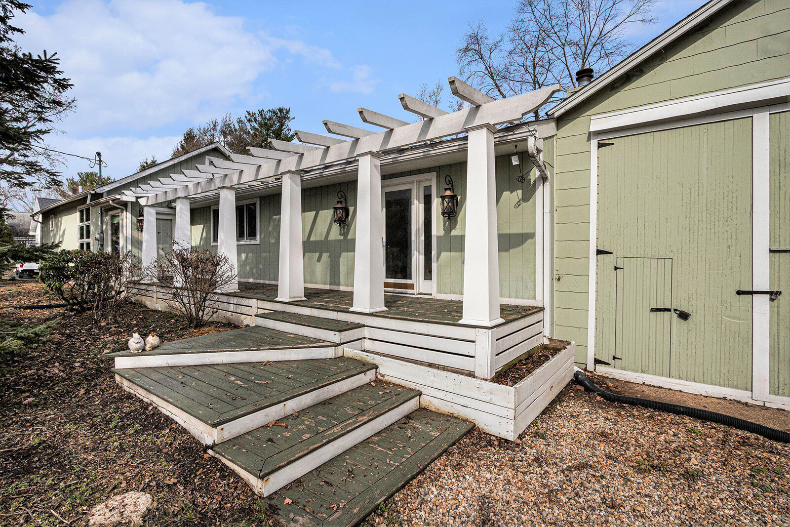 Property Photo: 408 W Indiana Street MI 49117