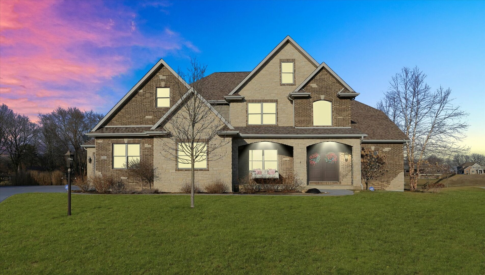 Property Photo: 9 Jefferson Crossing Court IL 61856