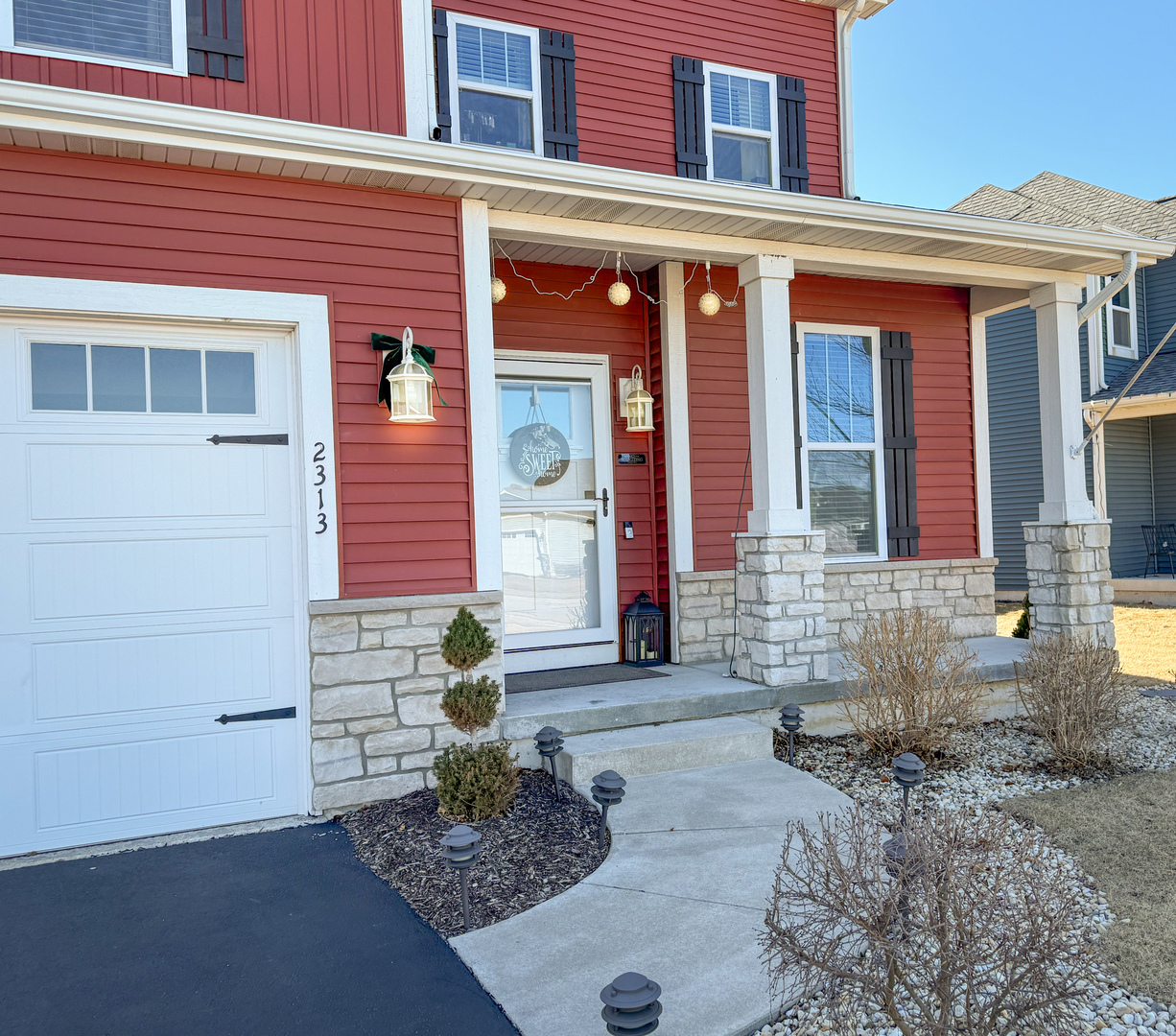 Property Photo: 2313 Coventry Circle IL 60178