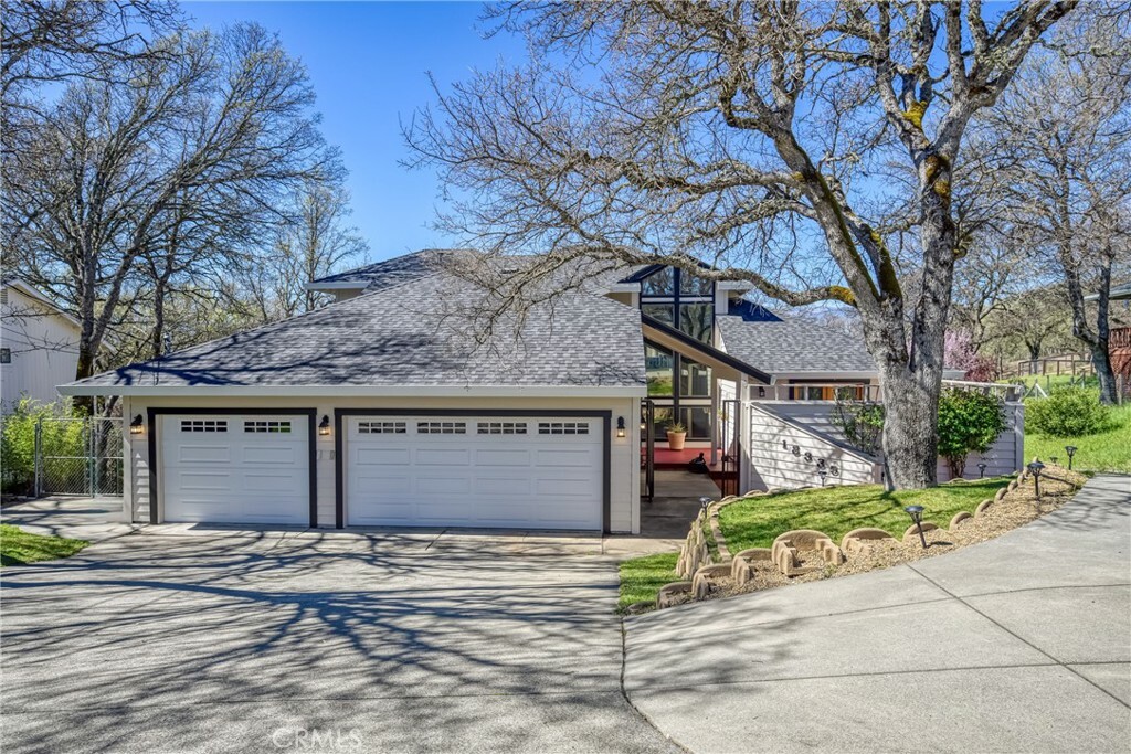 18335 Pinnacle Court  Hidden Valley Lake CA 95467 photo
