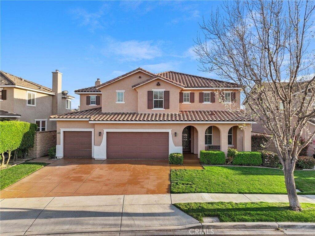 Property Photo:  15635 Dobbs Peak Lane  CA 92336 