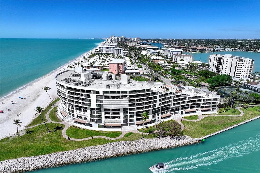 Property Photo: 2389 Gulf Shore Boulevard N 302 FL 34103