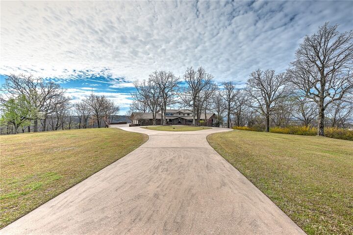 Property Photo:  109 Woodcliff Circle  AR 72764 
