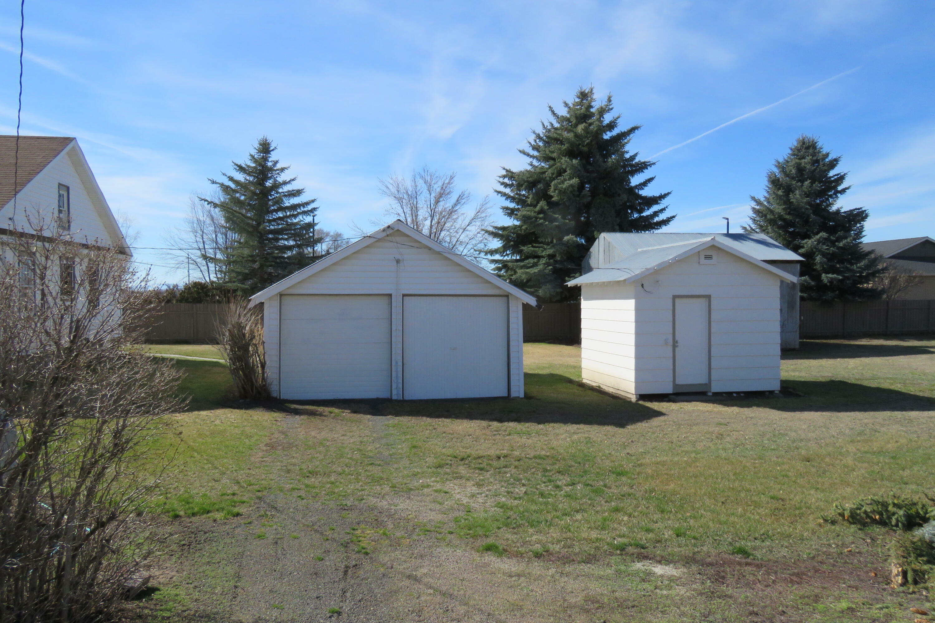 Property Photo:  8206 Hwy 39  OR 97603 