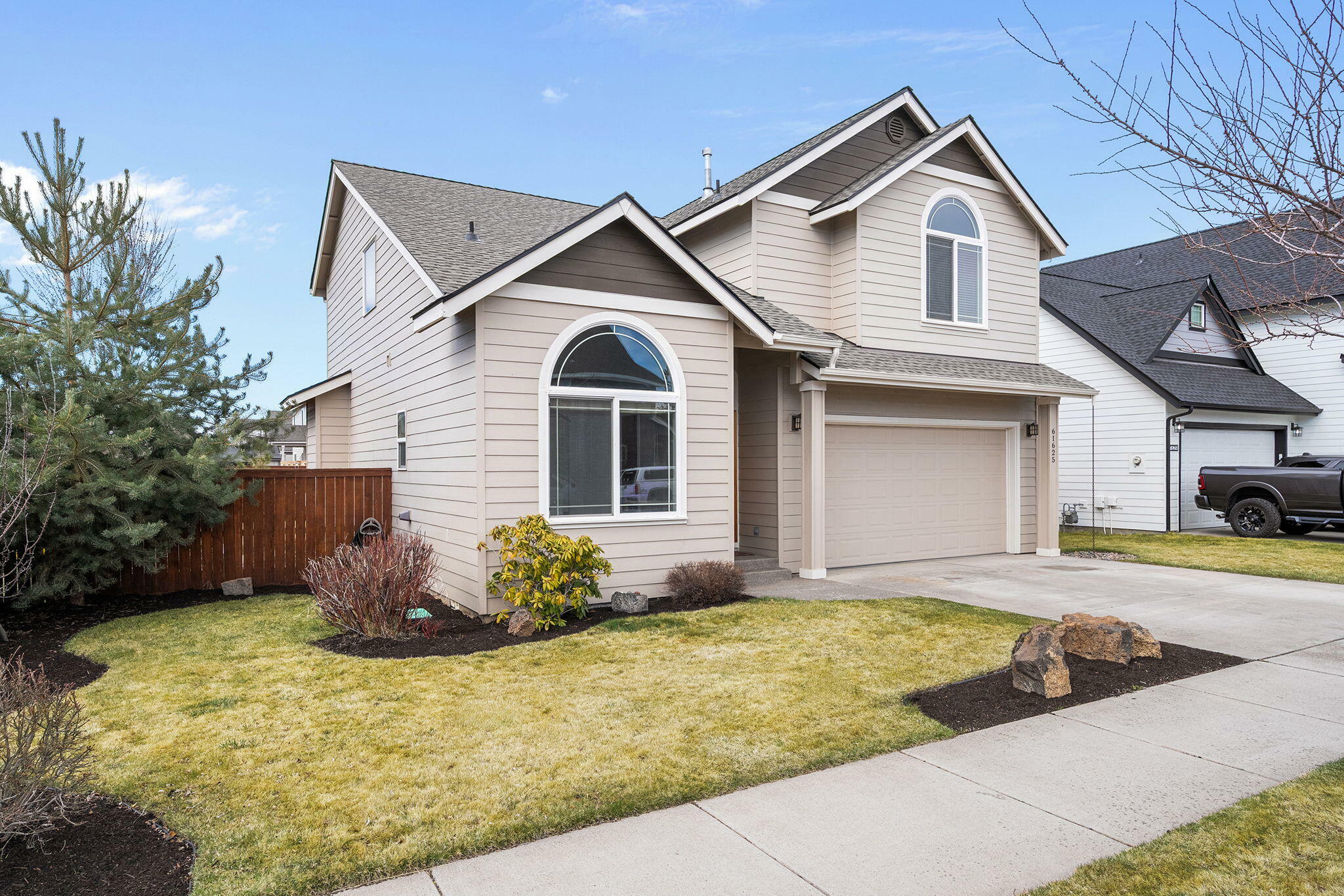 Property Photo: 61625 Vega Street OR 97702