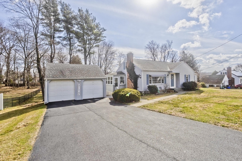 Property Photo: 17 Rogers Rd MA 01028