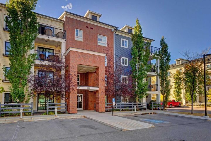Property Photo:  279 Copperpond Common SE 5308  AB T2Z 1J6 
