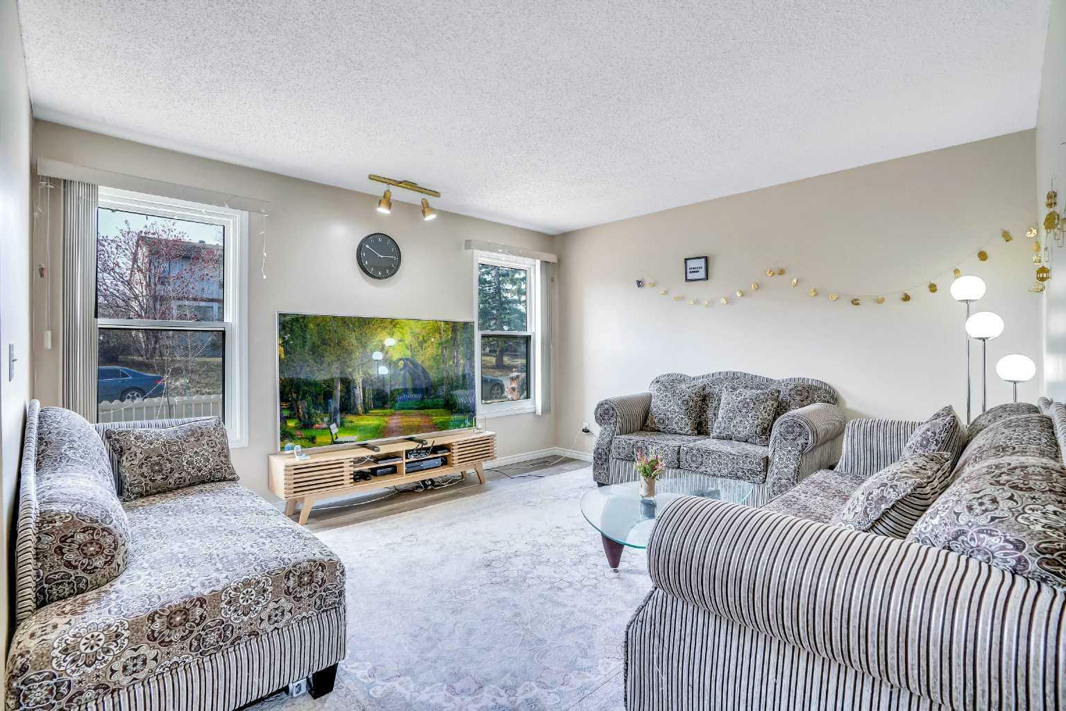 Property Photo: 120 Pinemill Mews NE AB T1Y 4R6
