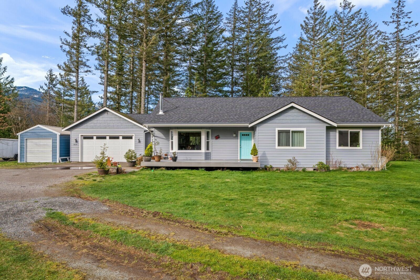 Property Photo: 16119 426th Avenue SE WA 98251