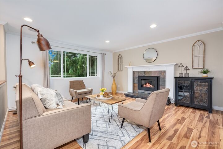 Property Photo:  3113  198th Place SE  WA 98012 