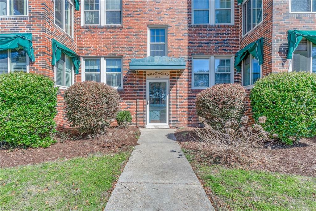 102 Willow Wood Dr B2  Norfolk VA 23505 photo