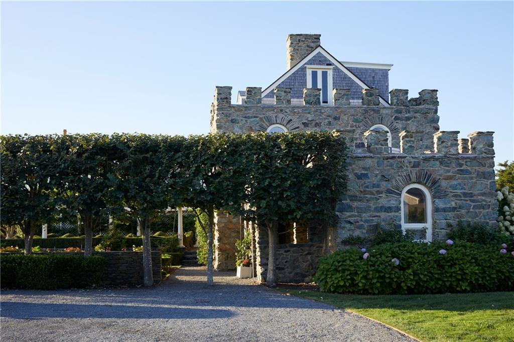 Property Photo:  6 Price'S Cove Avenue  RI 02840 