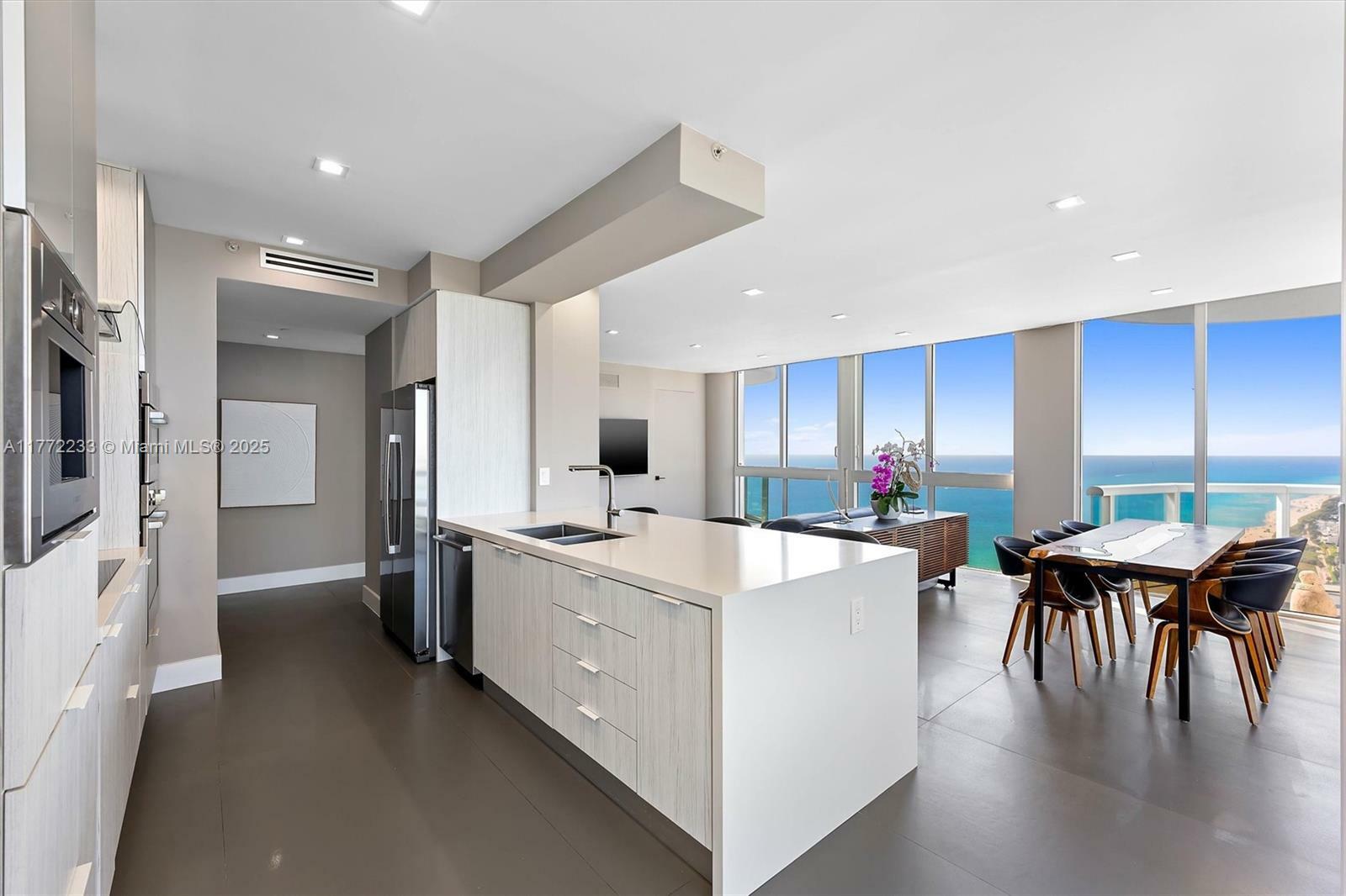 Property Photo: 6365 Collins Ave 4307 FL 33141