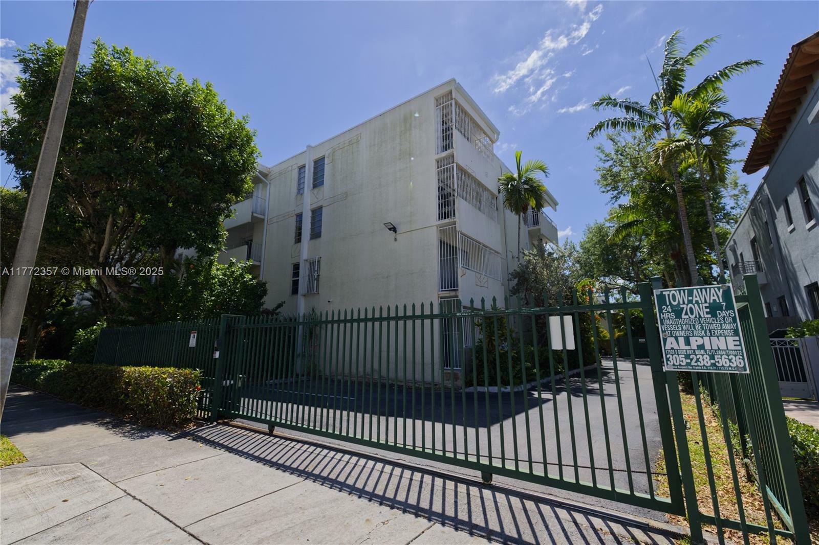 Property Photo: 5838 SW 74th Ter 317 FL 33143