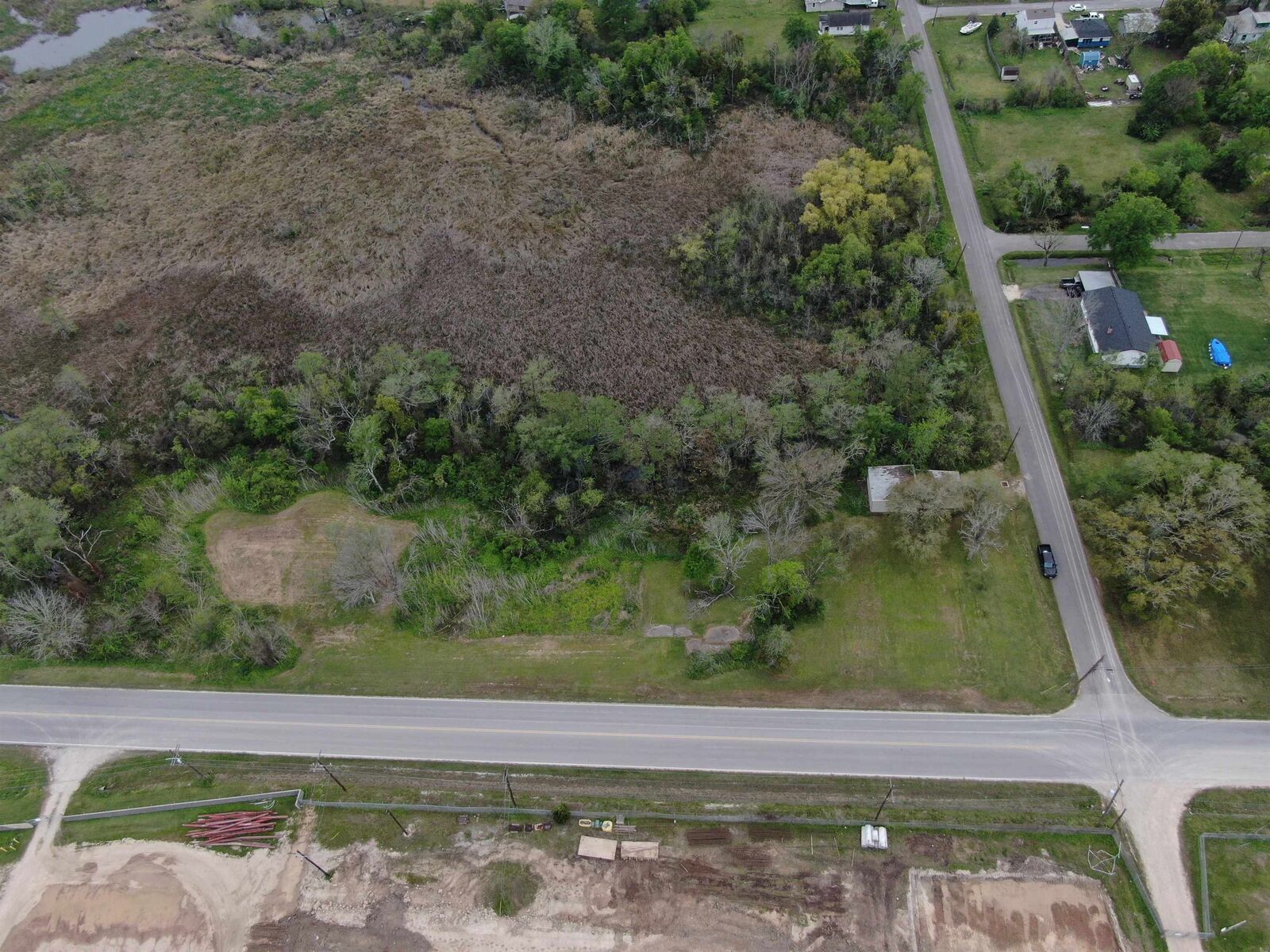 Property Photo: 1621 Western Ave TX 77630