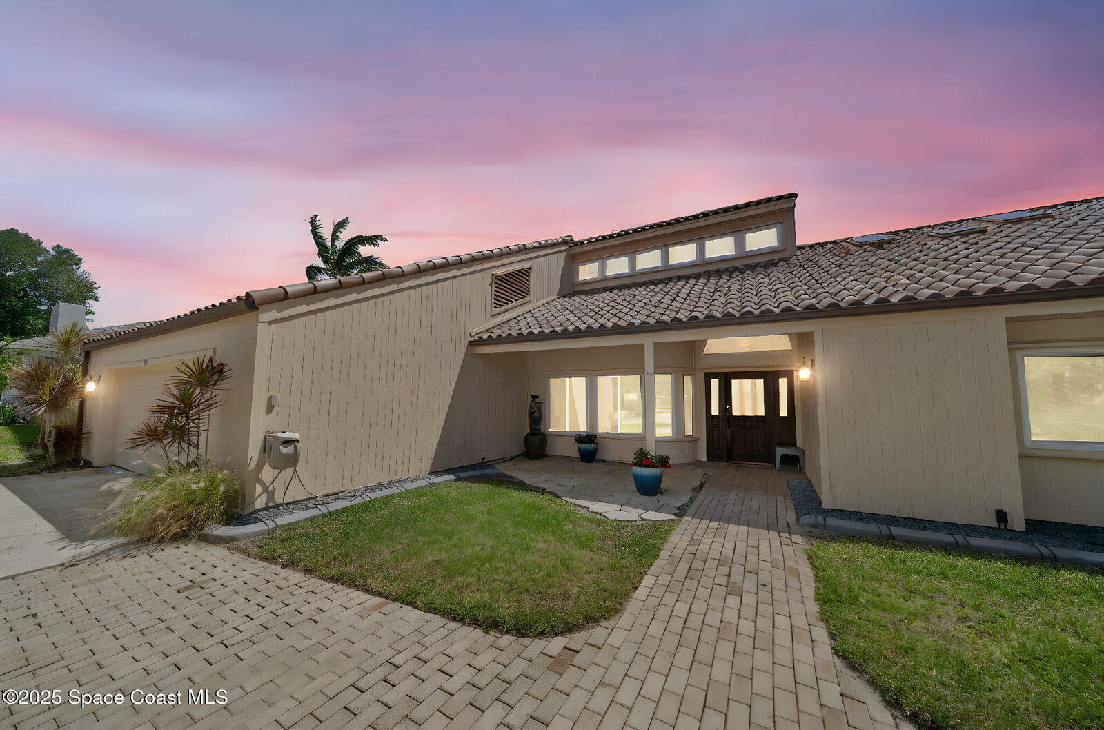 Property Photo: 407 Rio Palma S FL 32903