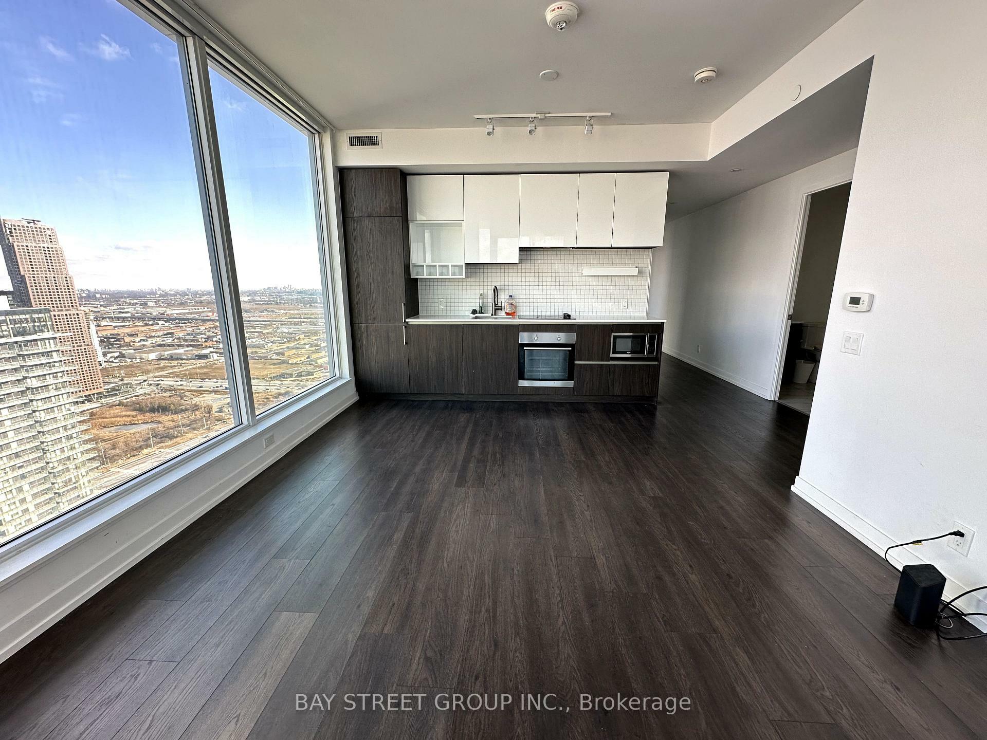 Property Photo: 898 Portage Parkway 4702 ON L4K 0J6