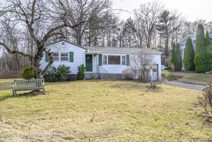 21 Arthur Lane  Saugerties NY 12477 photo