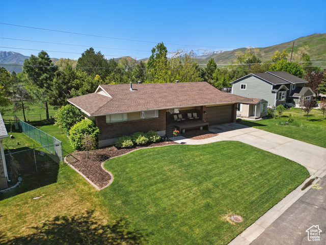 Property Photo: 32 E 500 S UT 84049
