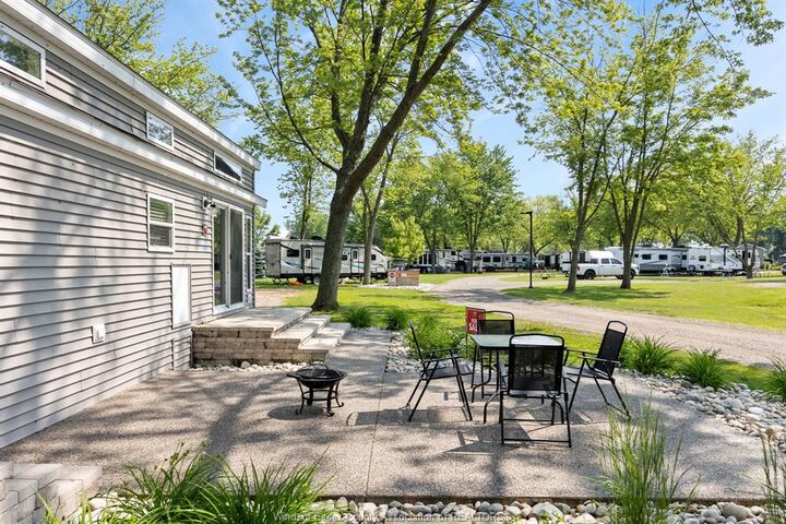 Property Photo:  981 County Rd 2 510  ON N8L 1B4 