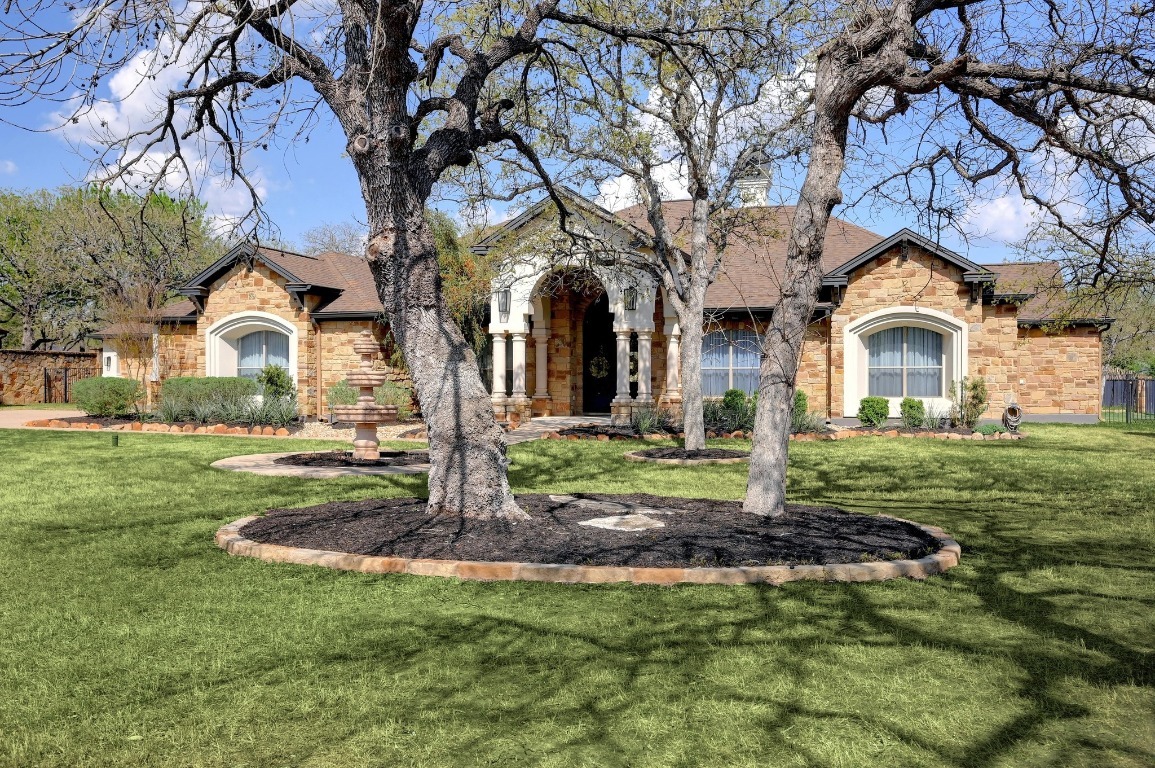 Property Photo: 112 Roble Roja Drive TX 78633