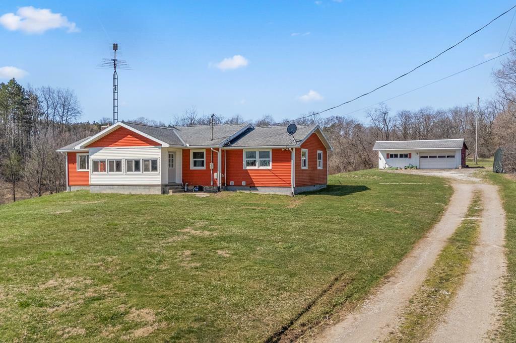 Property Photo: 1218 Twp Rd 593 OH 44805