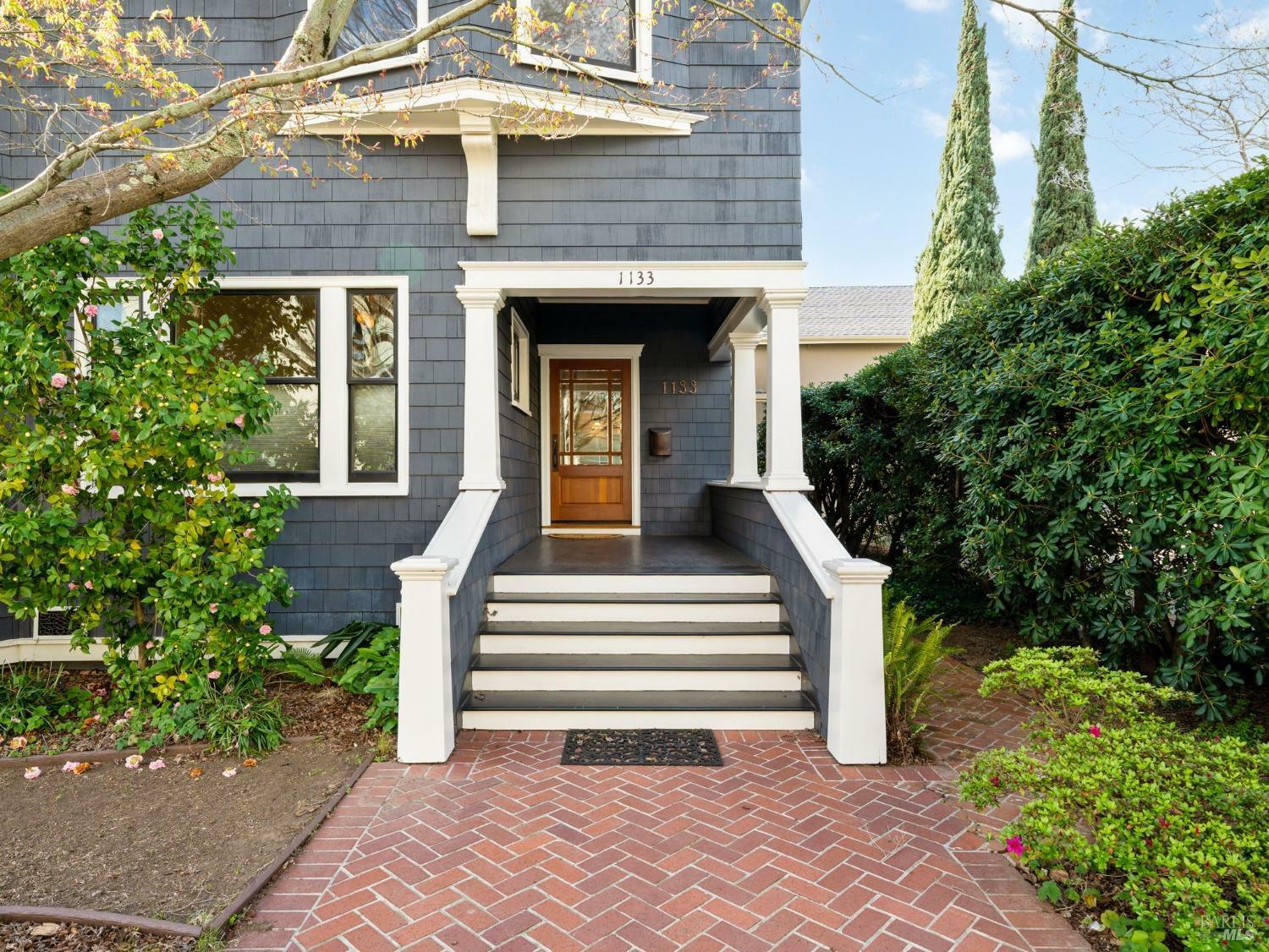 Property Photo: 1133 Seminary Street CA 94559
