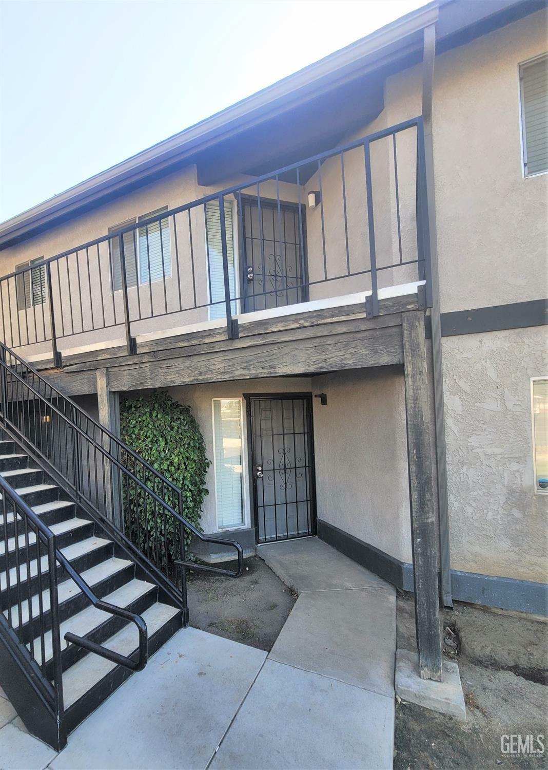 Property Photo: 4701 Beechwood Street 86 CA 93309