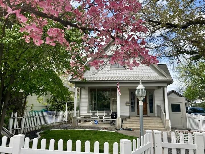 Property Photo:  328 4th Street  ID 83501