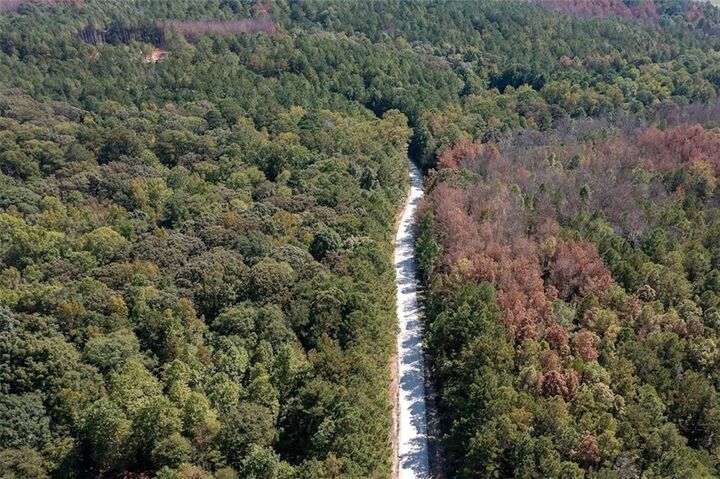 Property Photo:  181 Riversong Road  GA 30117 