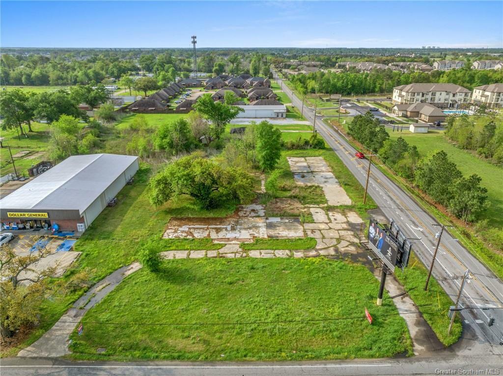 Property Photo: 2323 Country Club Road LA 70605