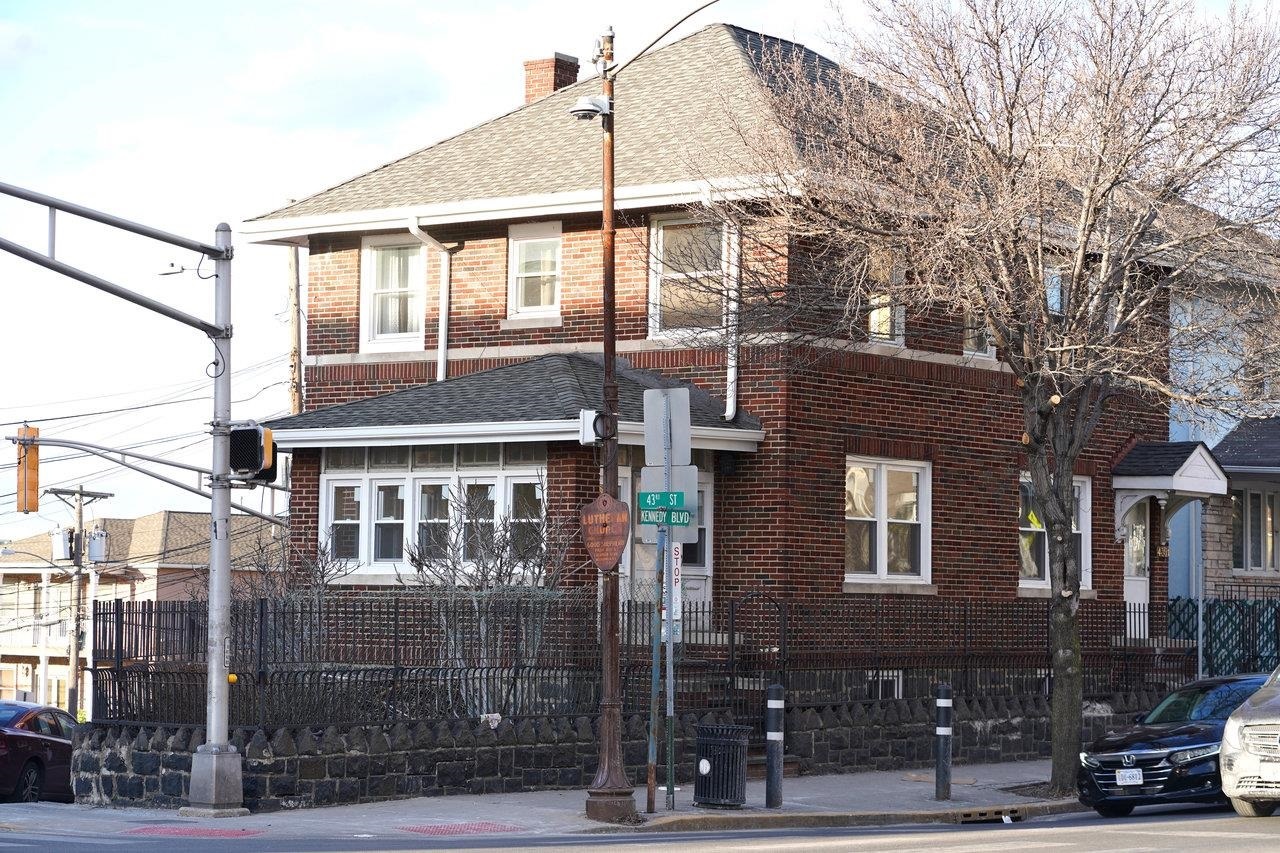Property Photo:  4301 John F Kennedy Blvd  NJ 07047 