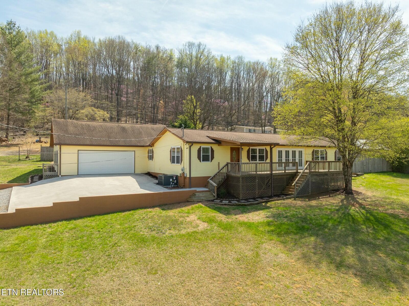 Property Photo: 1759 E Union Valley Rd TN 37865
