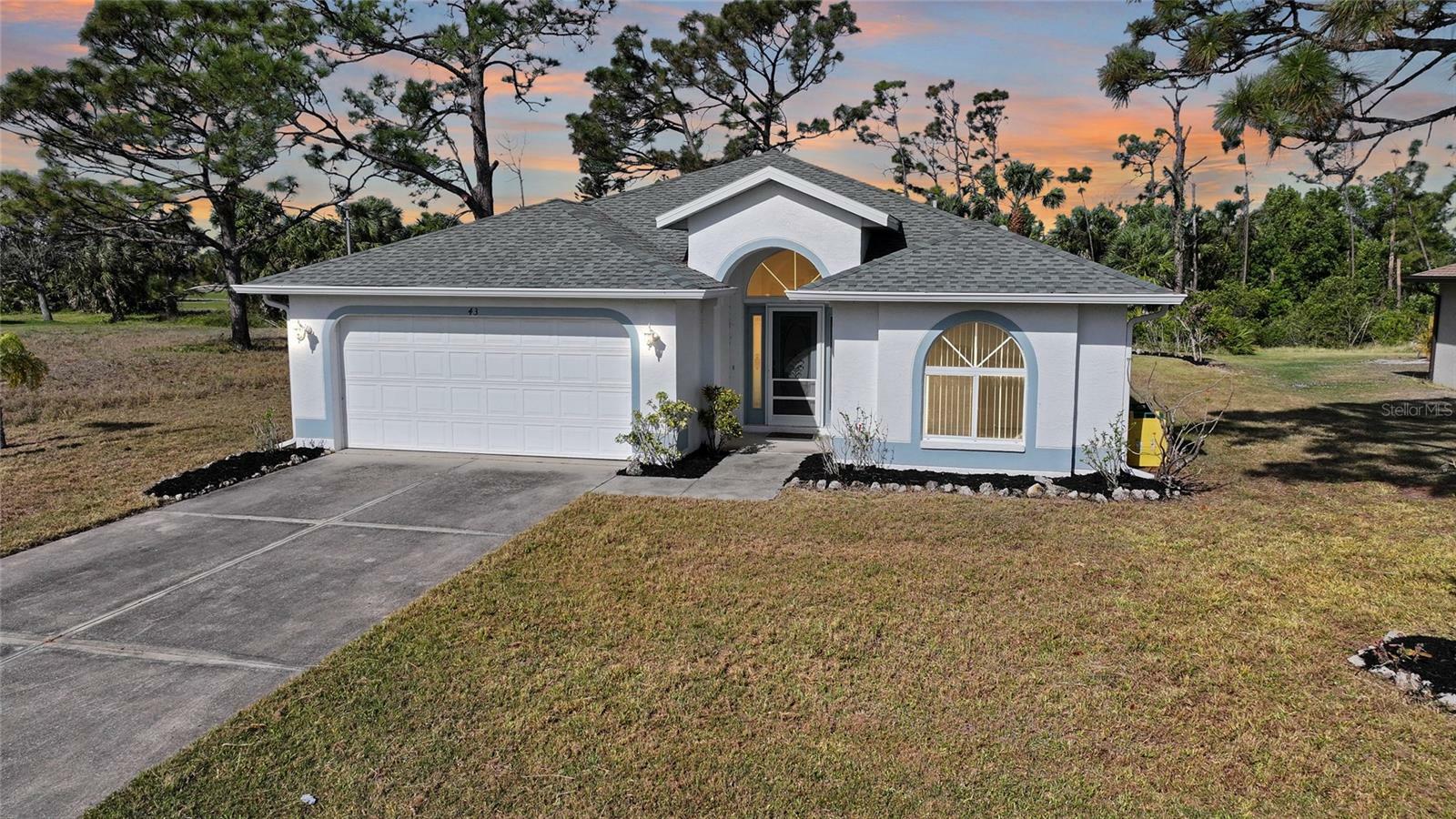 Property Photo: 43 Pinehurst Place FL 33947