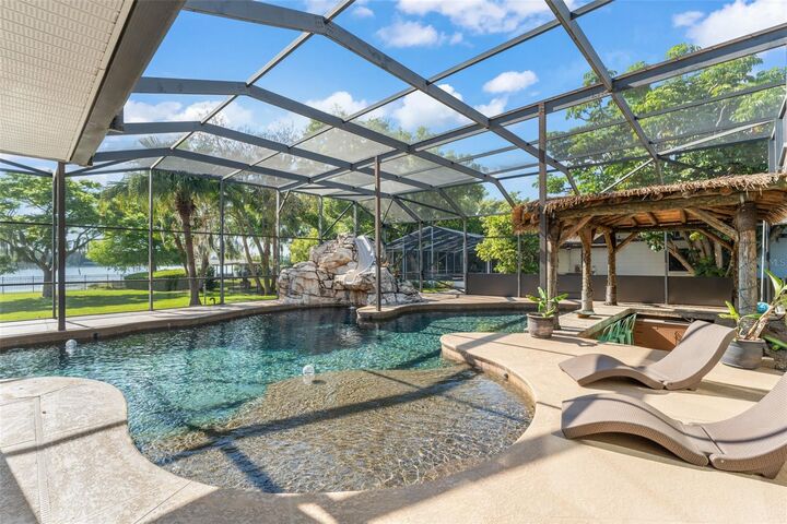 Property Photo: 2922 Carmia Drive FL 32806