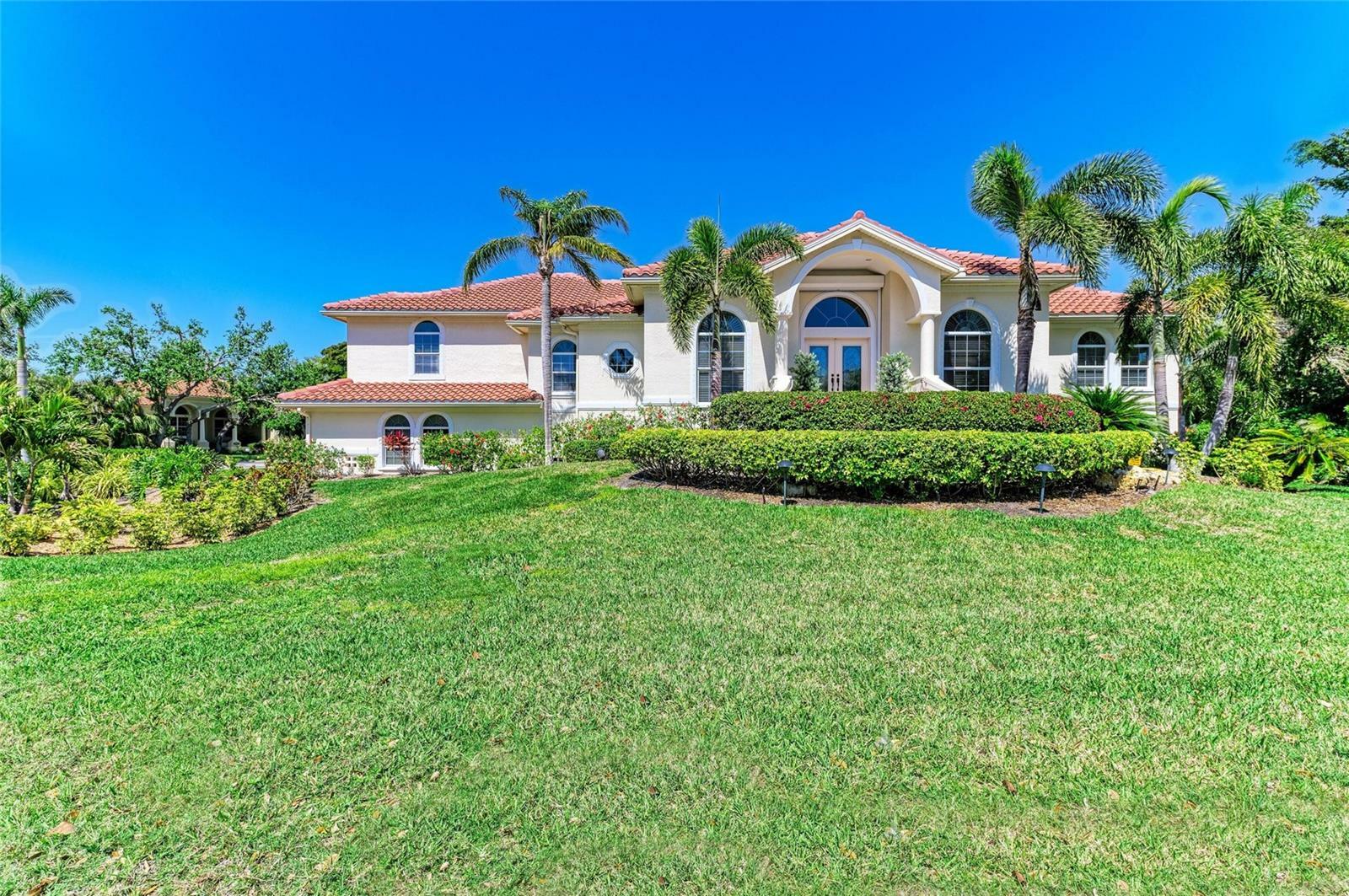 Property Photo: 3303 Sabal Cove Circle FL 34228