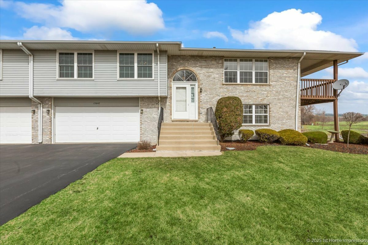 Property Photo: 15647 Centennial Court IL 60462