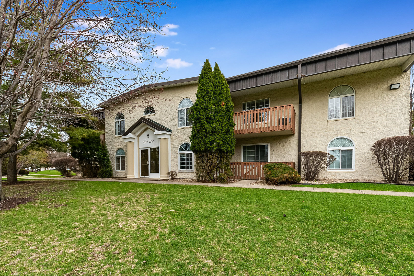 1283 Mesa Drive 1283  Joliet IL 60435 photo