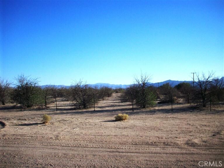 Property Photo:  45527 Twin Lakes Drive  CA 92365 