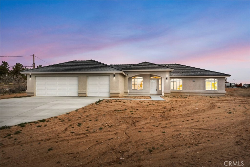 Property Photo: 18420 Wisteria Street CA 92345