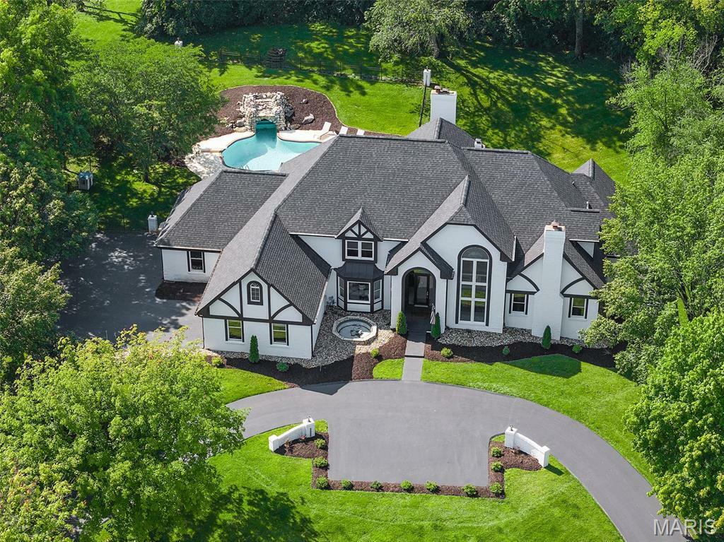 Property Photo: 13516 Weston Park Drive MO 63131