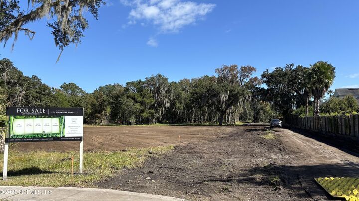 Property Photo:  137 Walter Way  FL 32082 