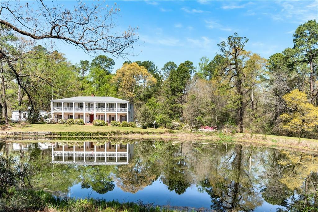 Property Photo: 1223 W Wire Road MS 39573