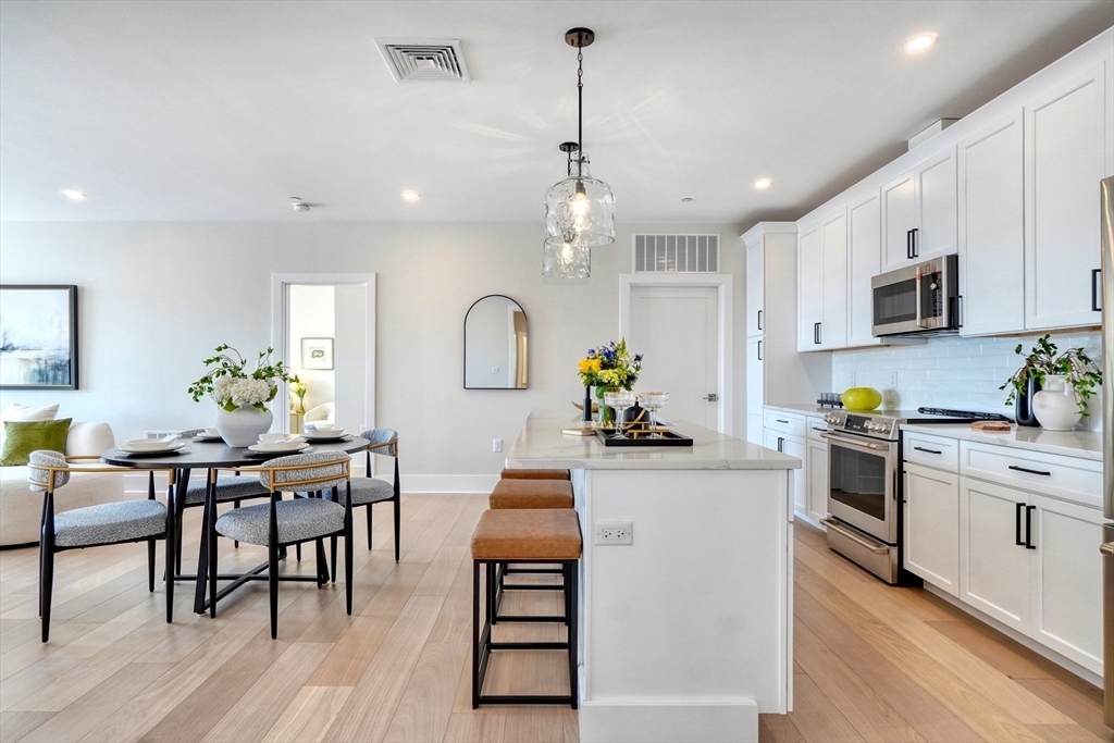 Property Photo:  62 Foundry St 408  MA 01880 