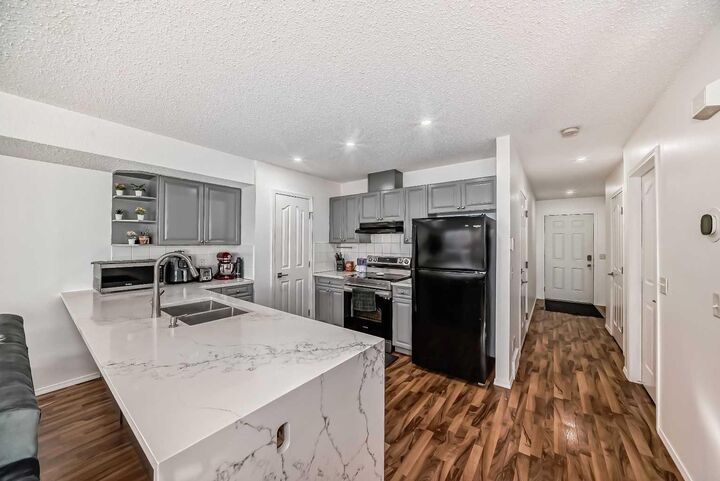 Property Photo: 56 Saddletree Court NE AB T3J 5L1