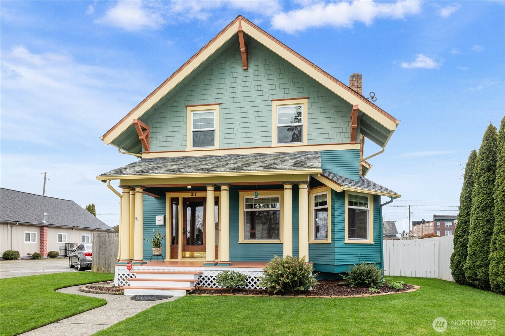 Property Photo: 814 E Wright Ave WA 98404