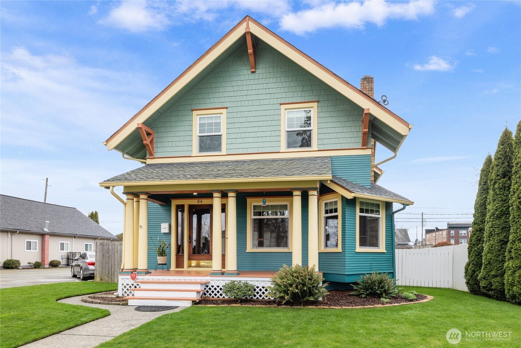 Property Photo: 814 E Wright Ave WA 98404
