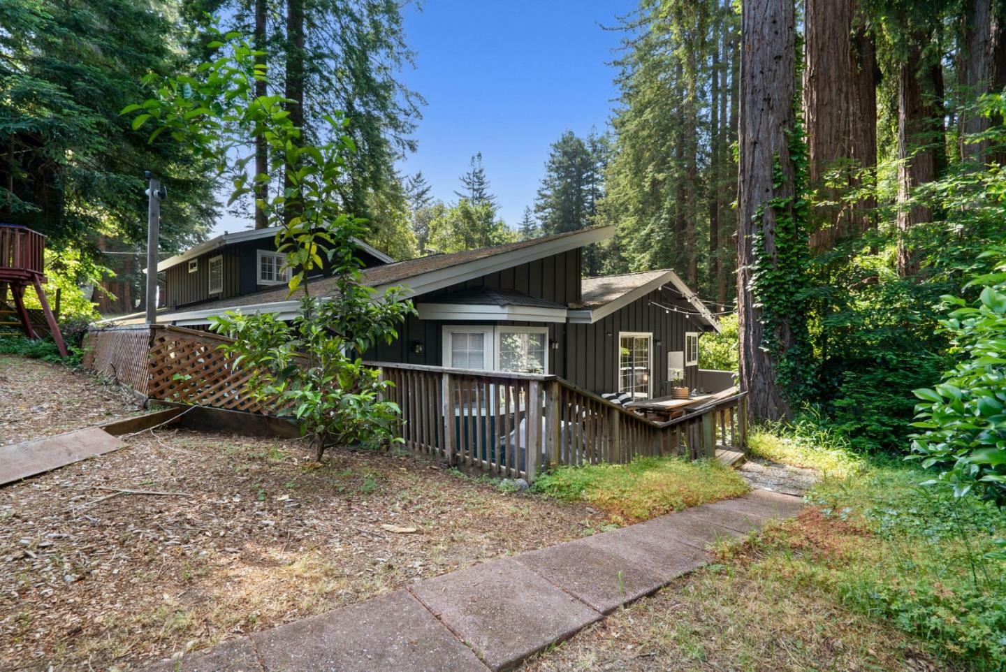 Property Photo: 105 William Way CA 95018